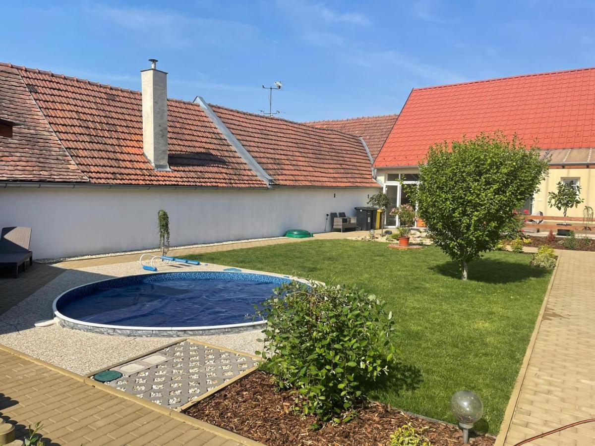 Apartmany U Palavy Přítluky 外观 照片